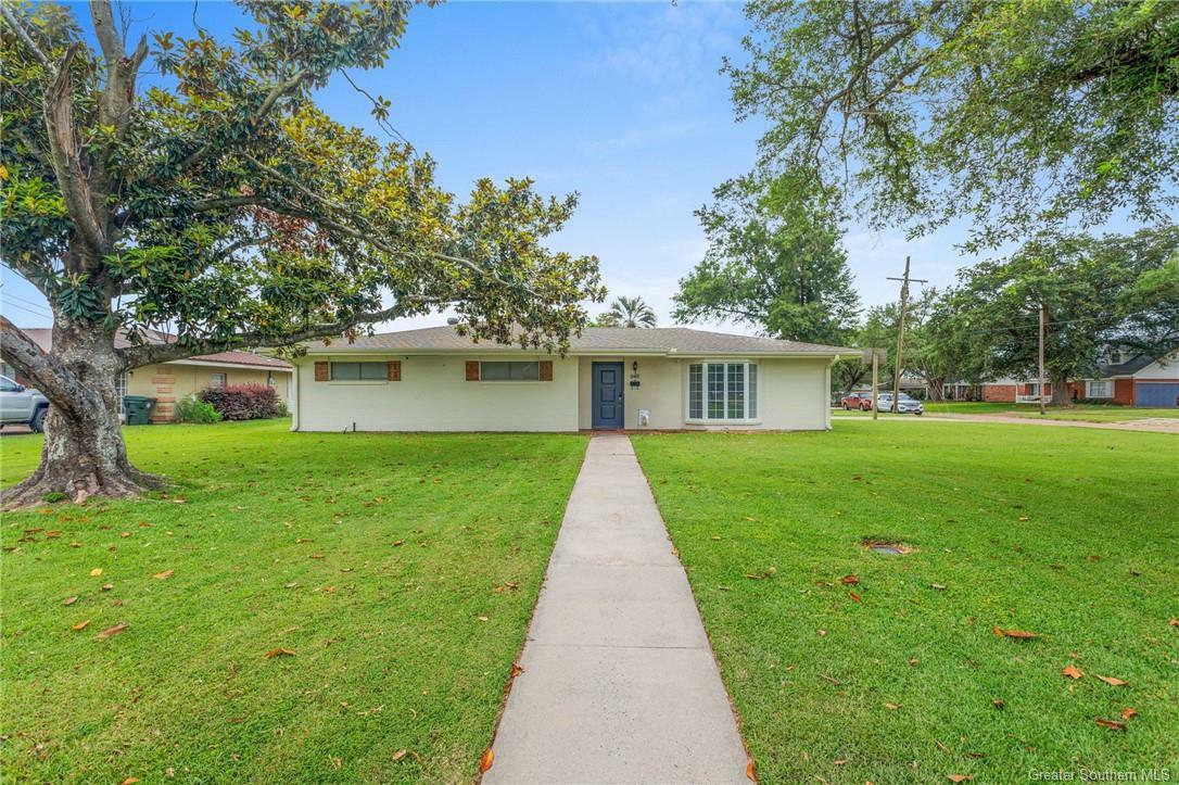 Property Photo: 649 Contour Drive LA 70605