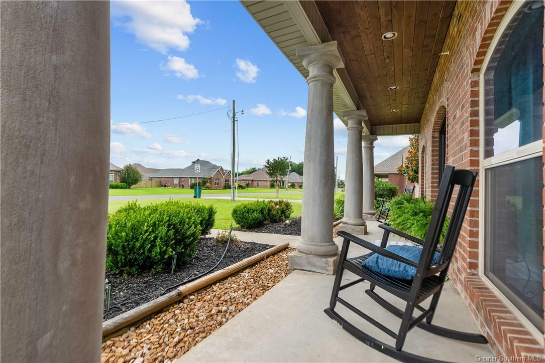 Property Photo: 940 S Kade Lane LA 70605