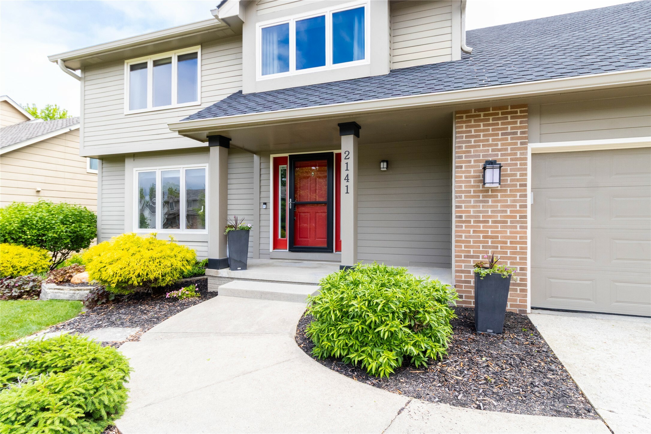 Property Photo: 2141 NW 139th Street IA 50325