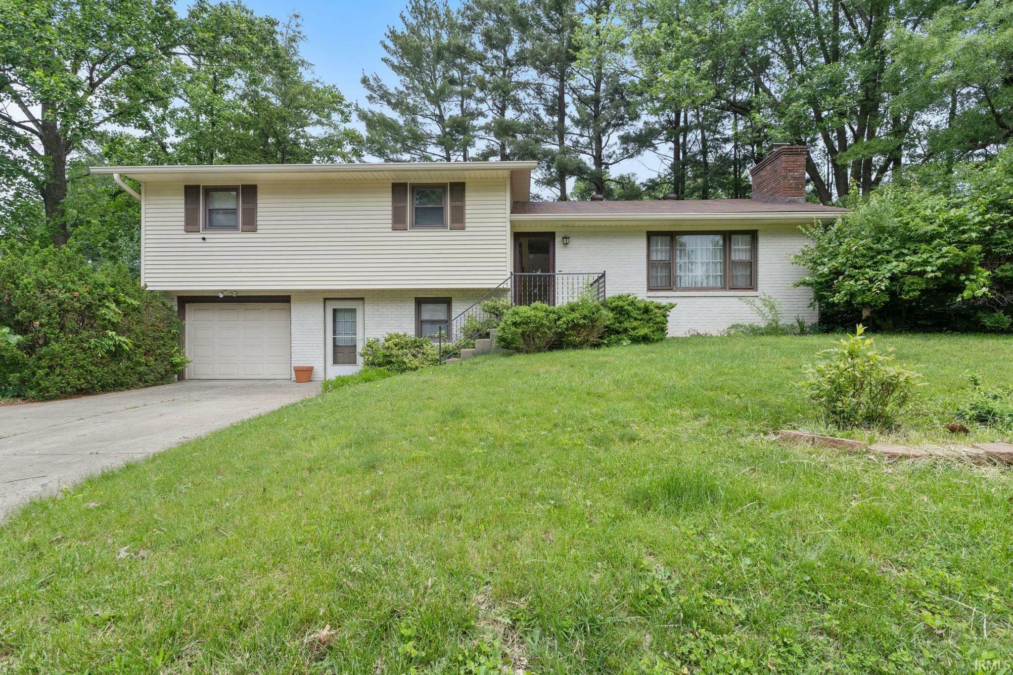 4021 E Morningside Drive  Bloomington IN 47408-3144 photo