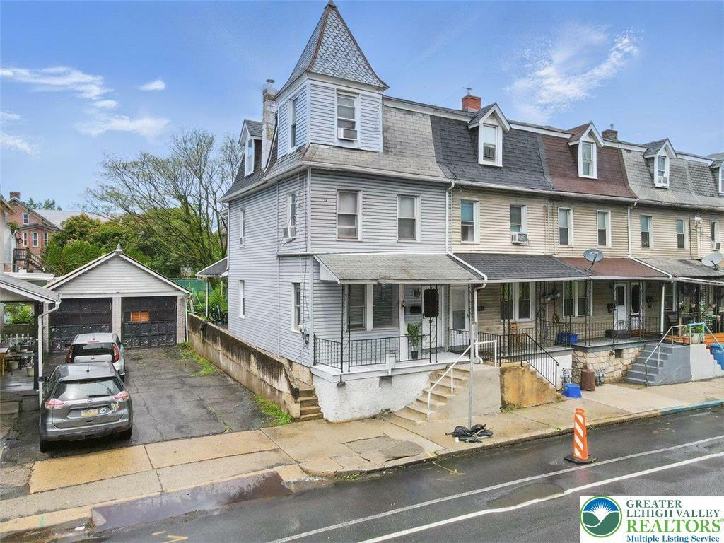 Property Photo:  104 Race Street  PA 18032 