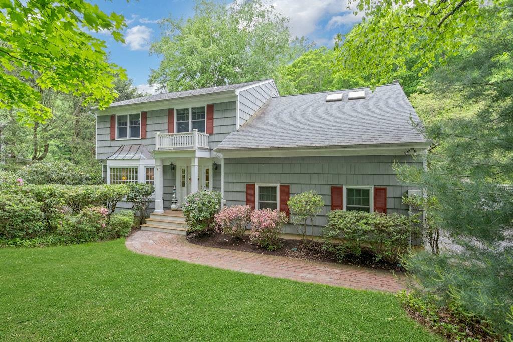 Property Photo: 51 Hidden Hollow Lane NY 10546