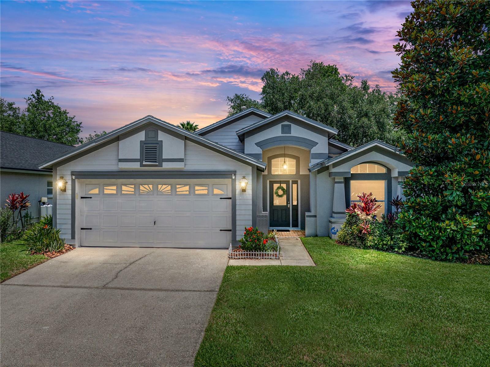 Property Photo: 18003 Arbor Crest Drive FL 33647