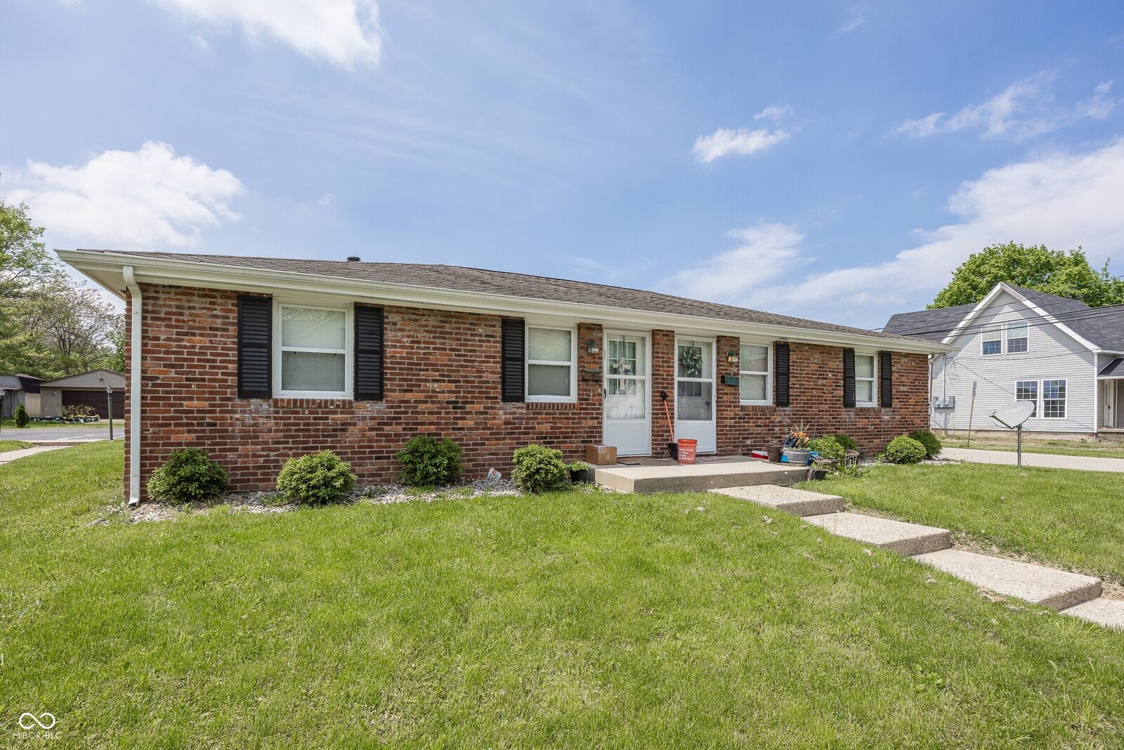 Property Photo:  400-416 S Pennsylvania Street  IN 46140 