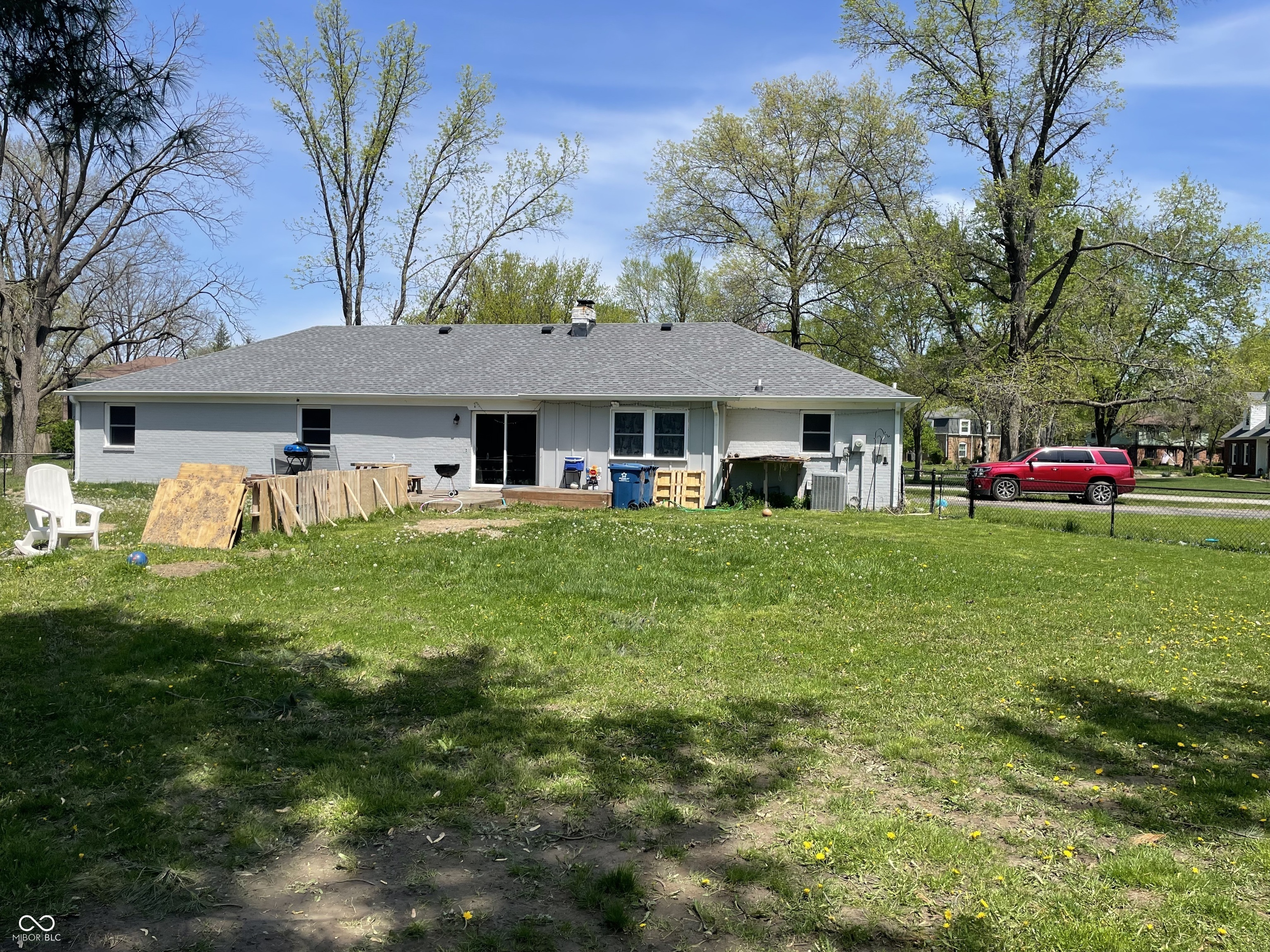 Property Photo: 7731 Scarborough Boulevard S IN 46256