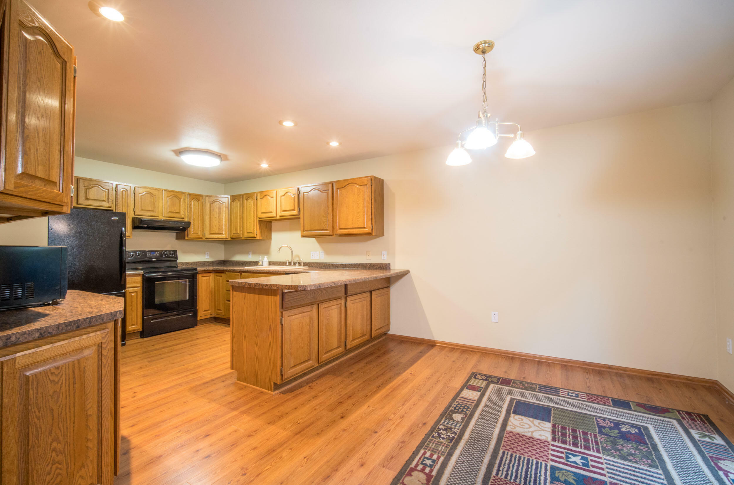 Property Photo: 1420 Partridge Ct WI 53095