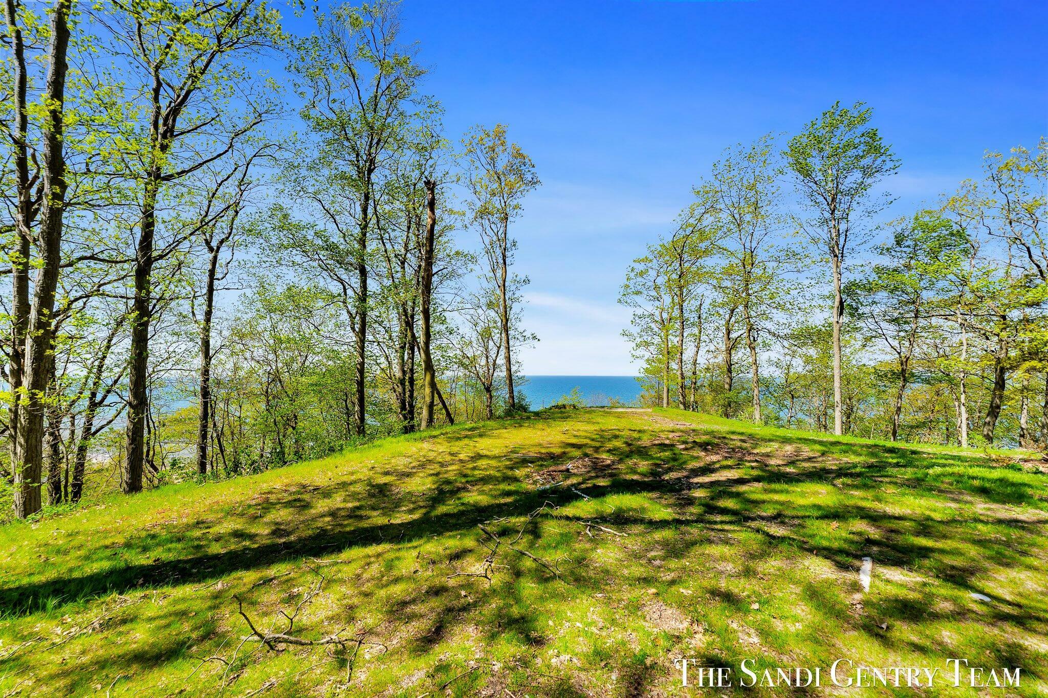 Property Photo: 18111 Ridge Drive MI 49417