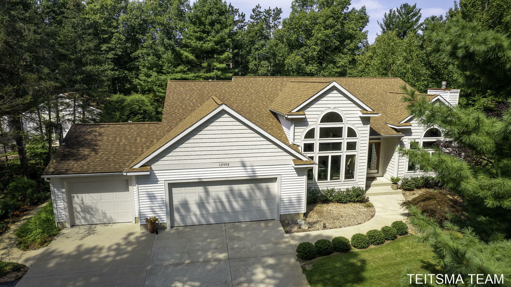 Property Photo: 12993 144th Avenue MI 49417
