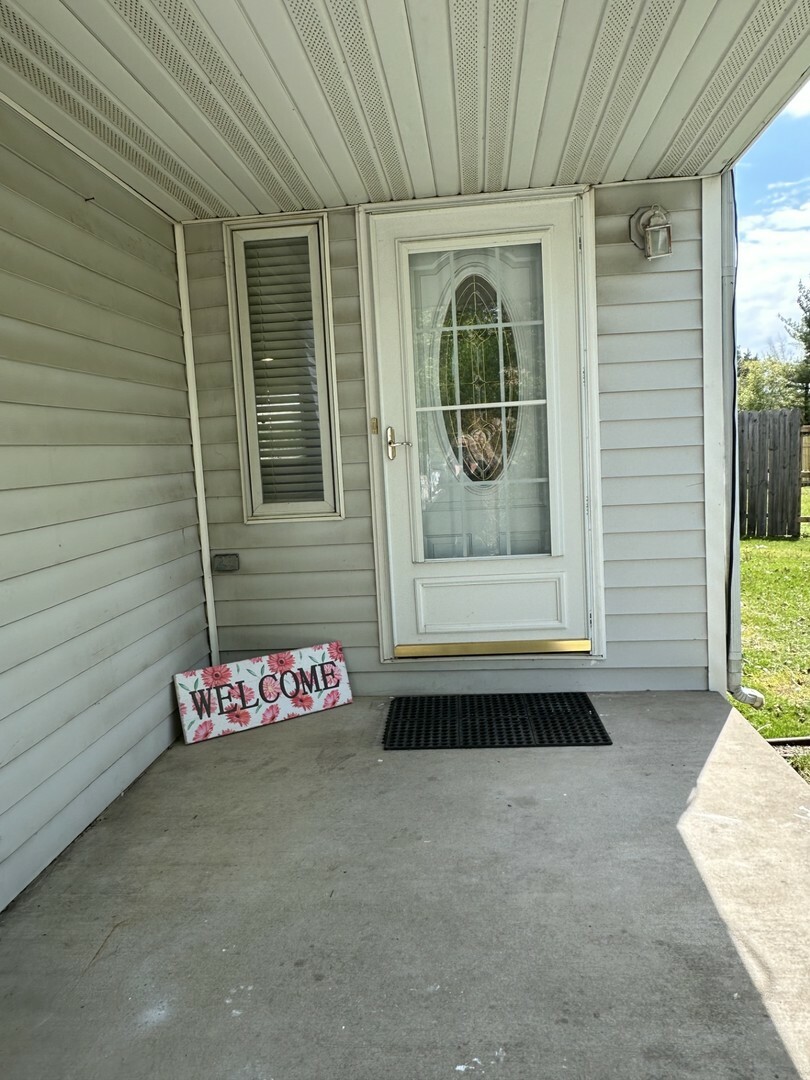 Property Photo: 1326 Post Oak Court 1 IL 60403