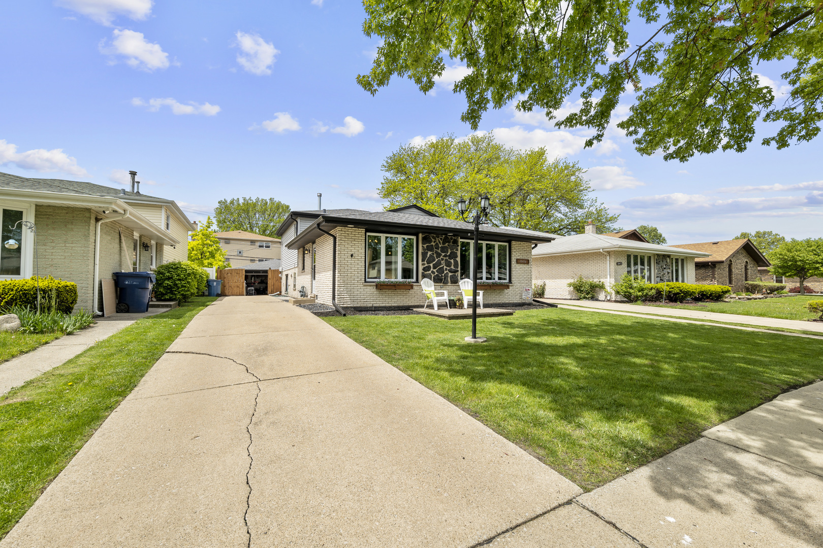 Property Photo: 10436 Kilpatrick Avenue IL 60453
