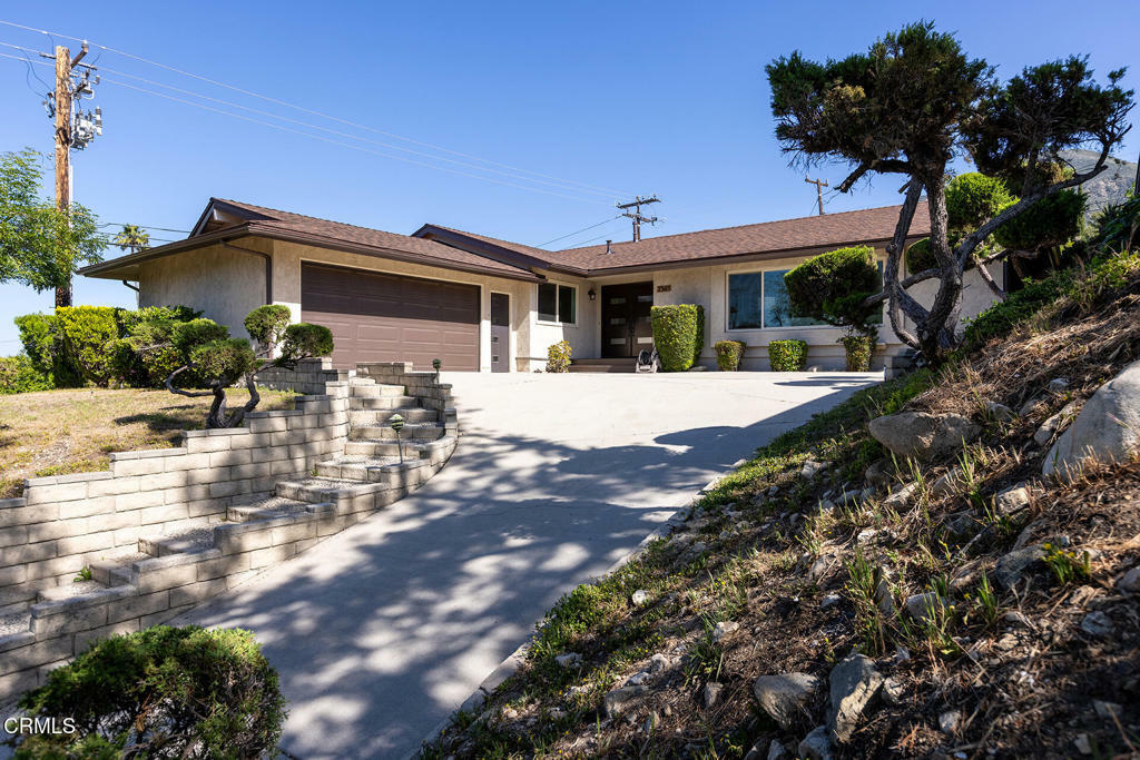 Property Photo: 2365 Henrietta Avenue CA 91214