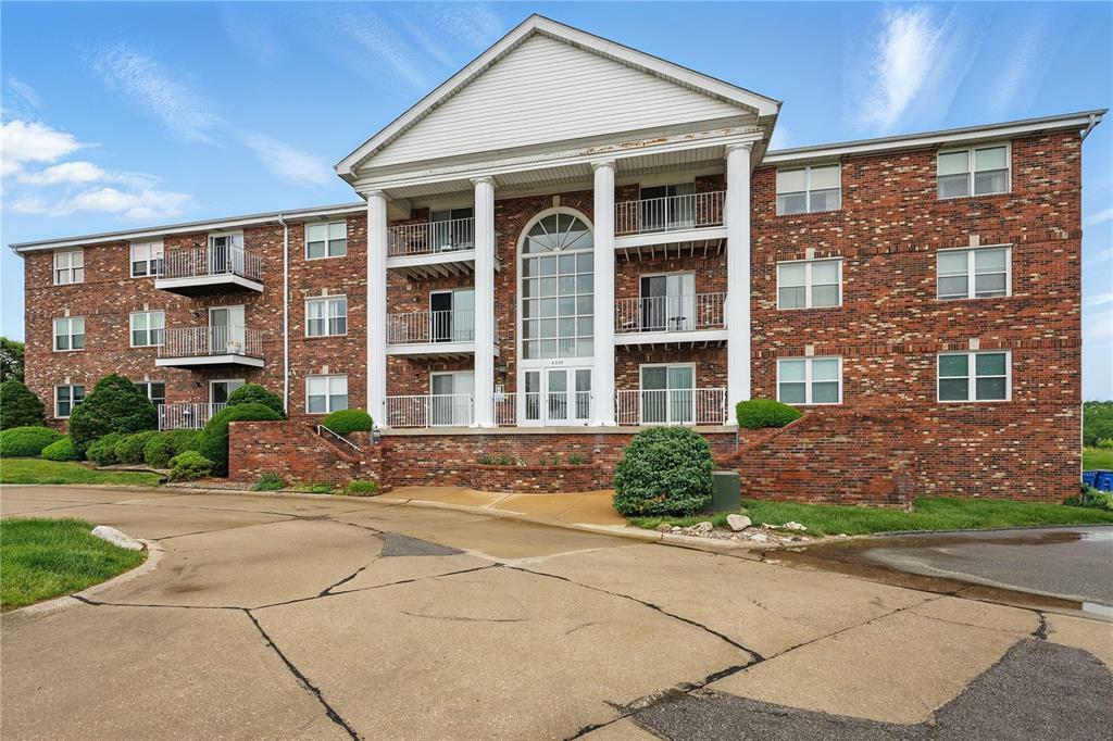 Property Photo: 4339 Sunridge Drive C MO 63125