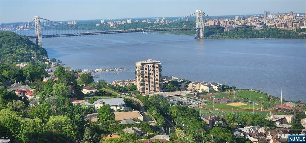 200 Winston Drive 2907  Cliffside Park NJ 07010 photo