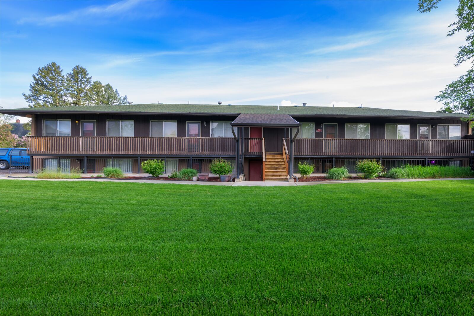 Property Photo:  811 8th Avenue W  MT 59901 