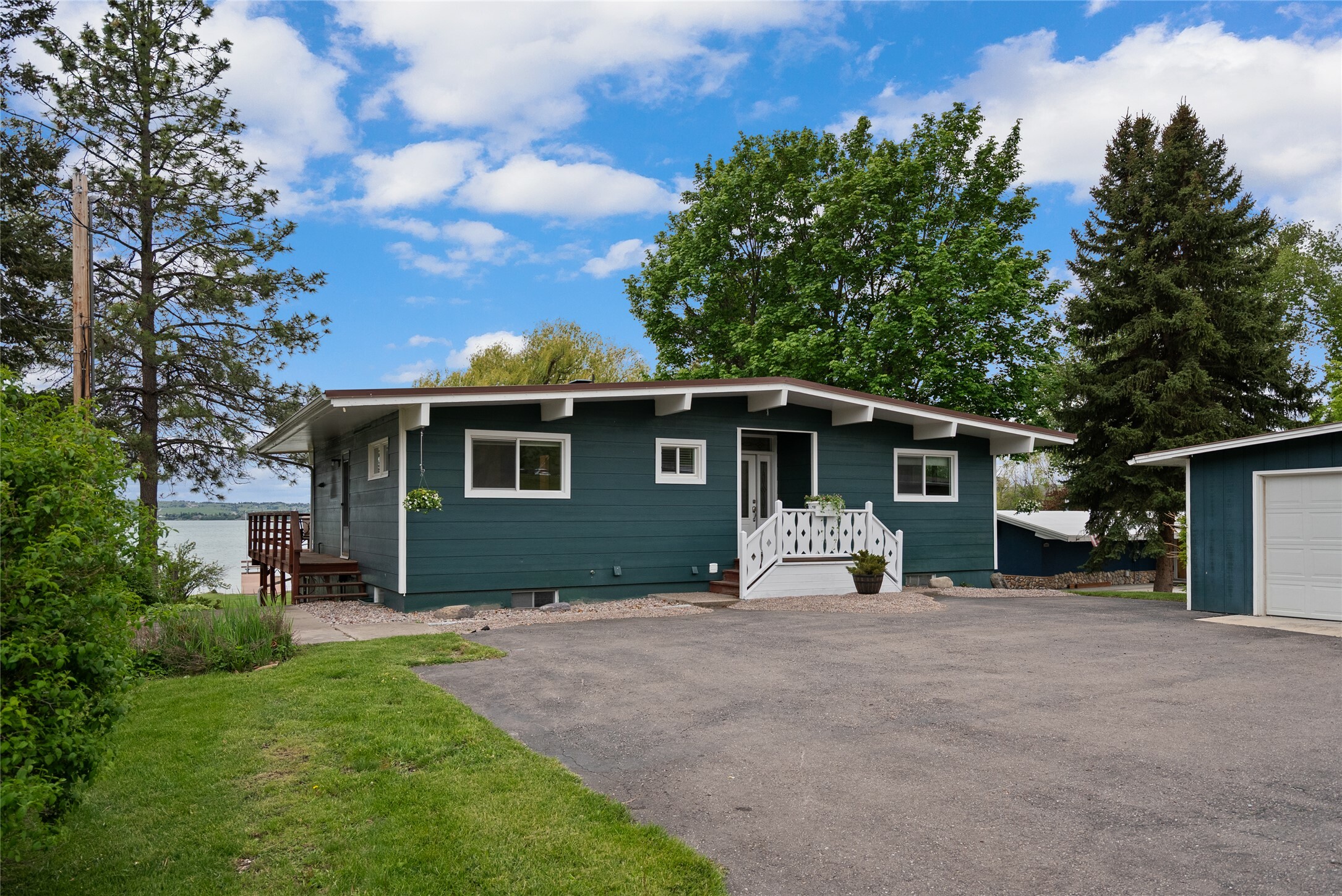 Property Photo: 38941 Baypoint Lane MT 59860