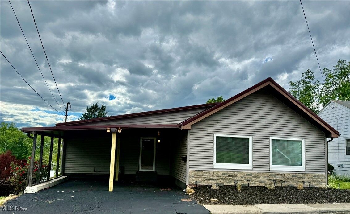 Property Photo: 2701 New York Avenue WV 26101