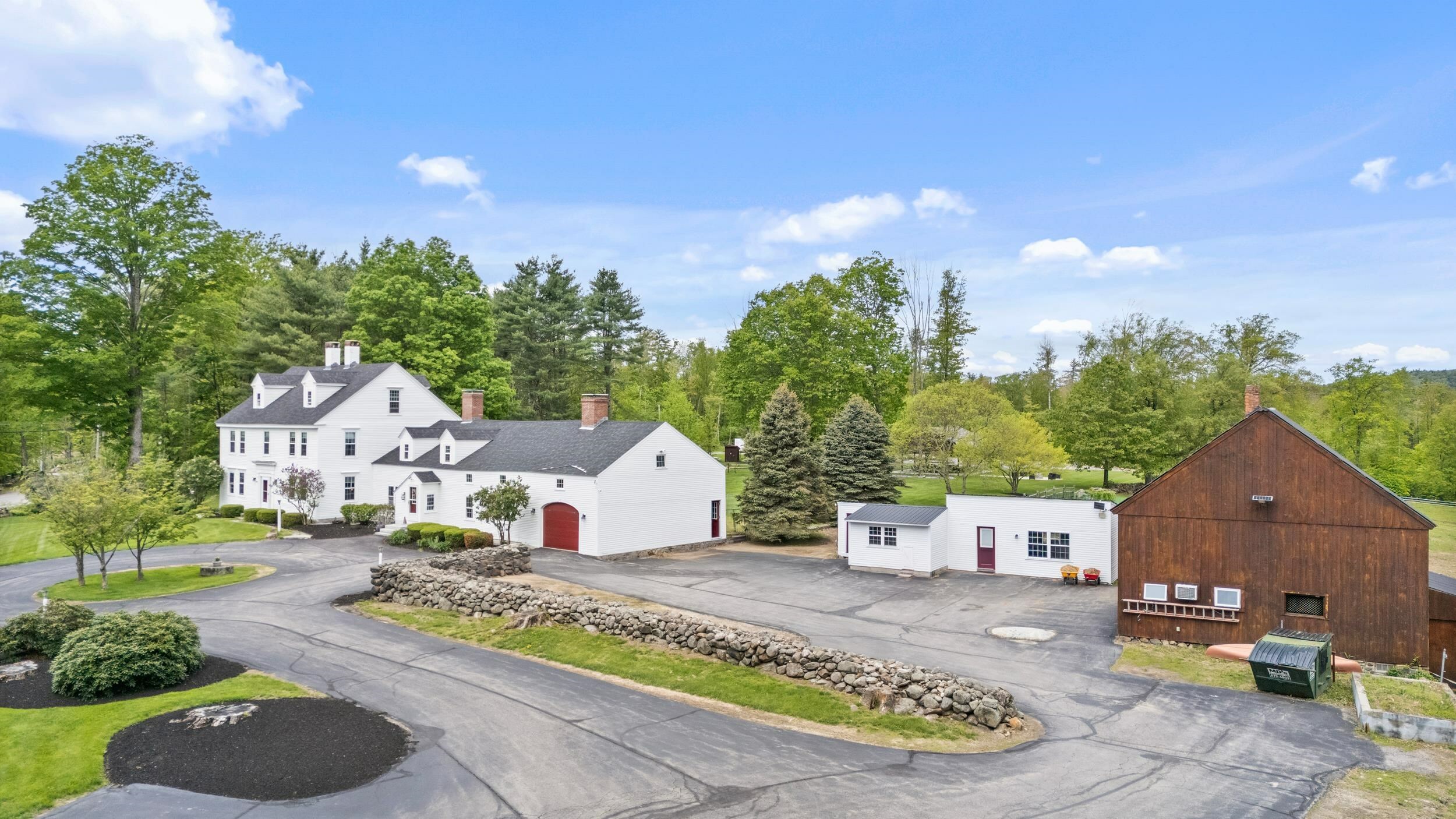Property Photo: 1 Cross Road NH 03043