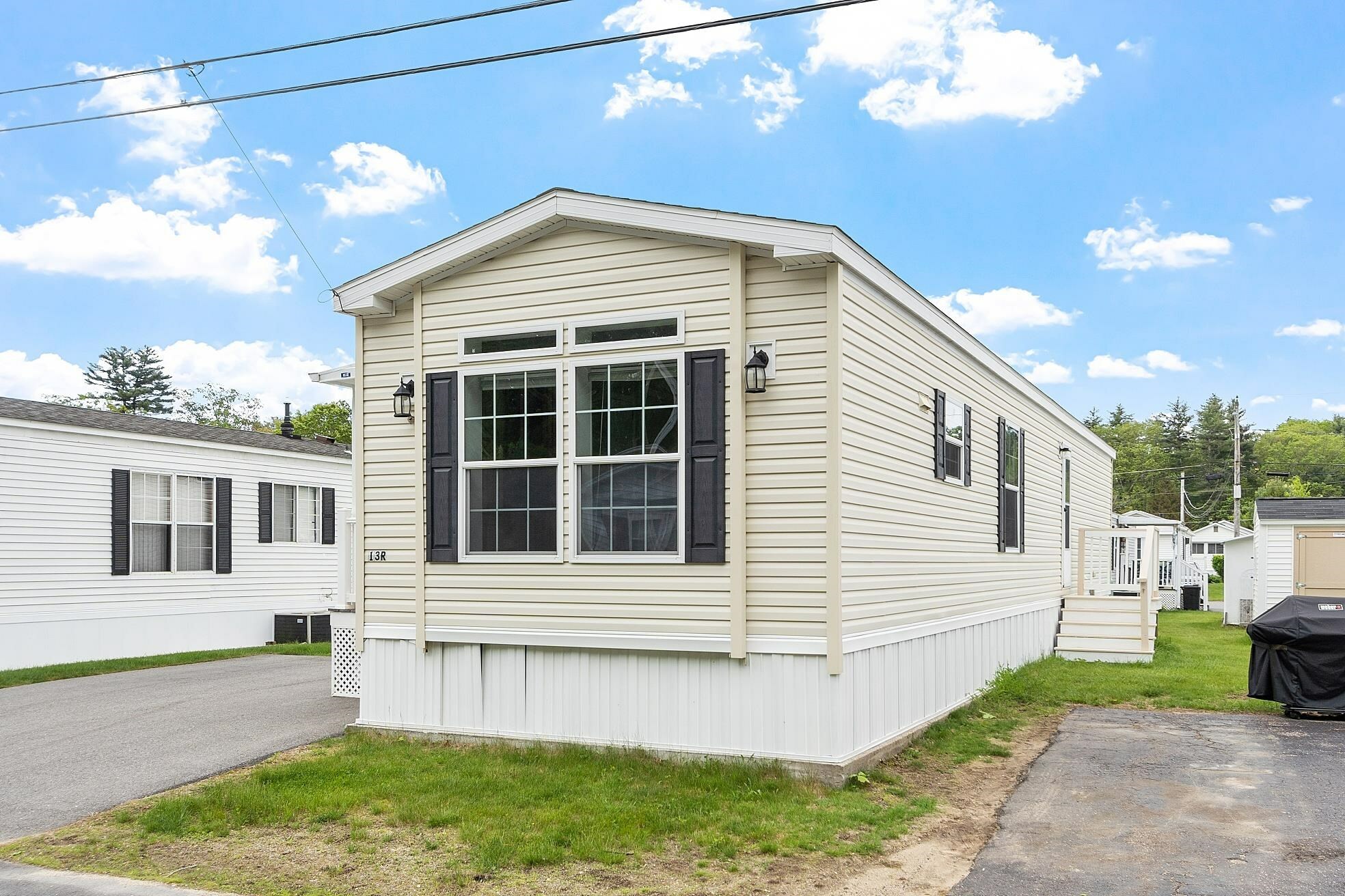 Property Photo: 13R Arrow Drive NH 03079