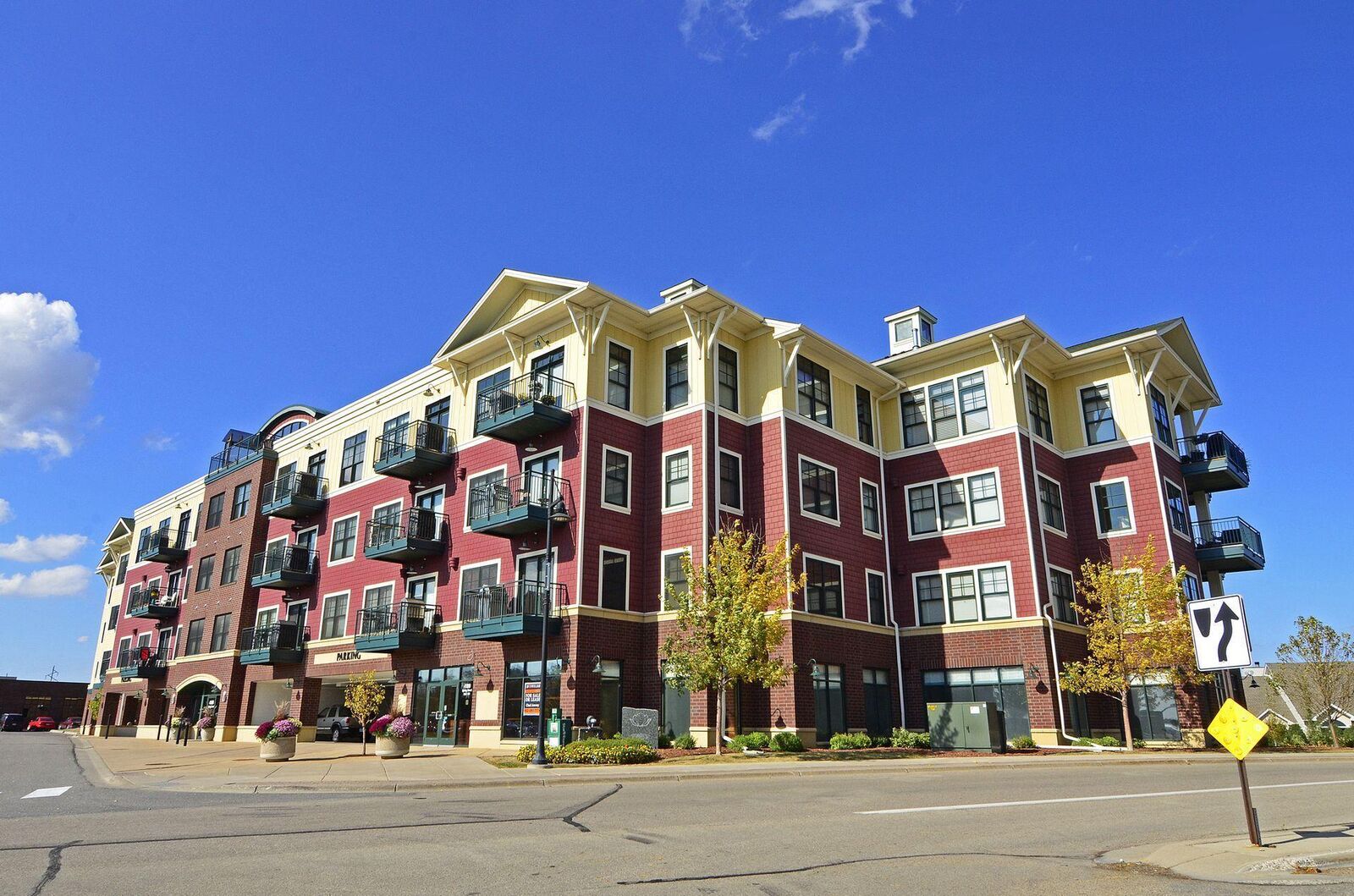 Property Photo:  4100 Spring Street 303  MN 55384 