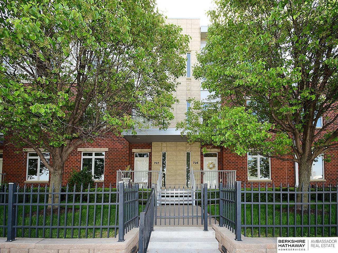Property Photo: 725 Riverfront Drive NE 68102