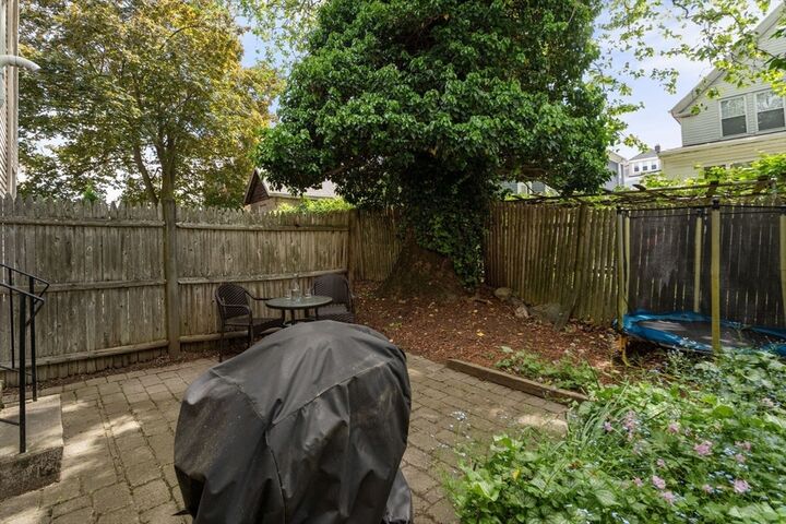 Property Photo: 31 Ashland Street 6 MA 02472