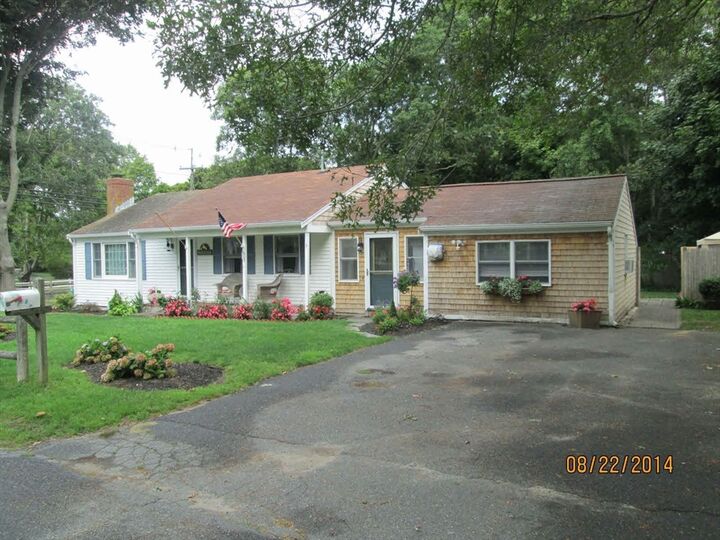 Property Photo:  6 Harrington Way  MA 02601 