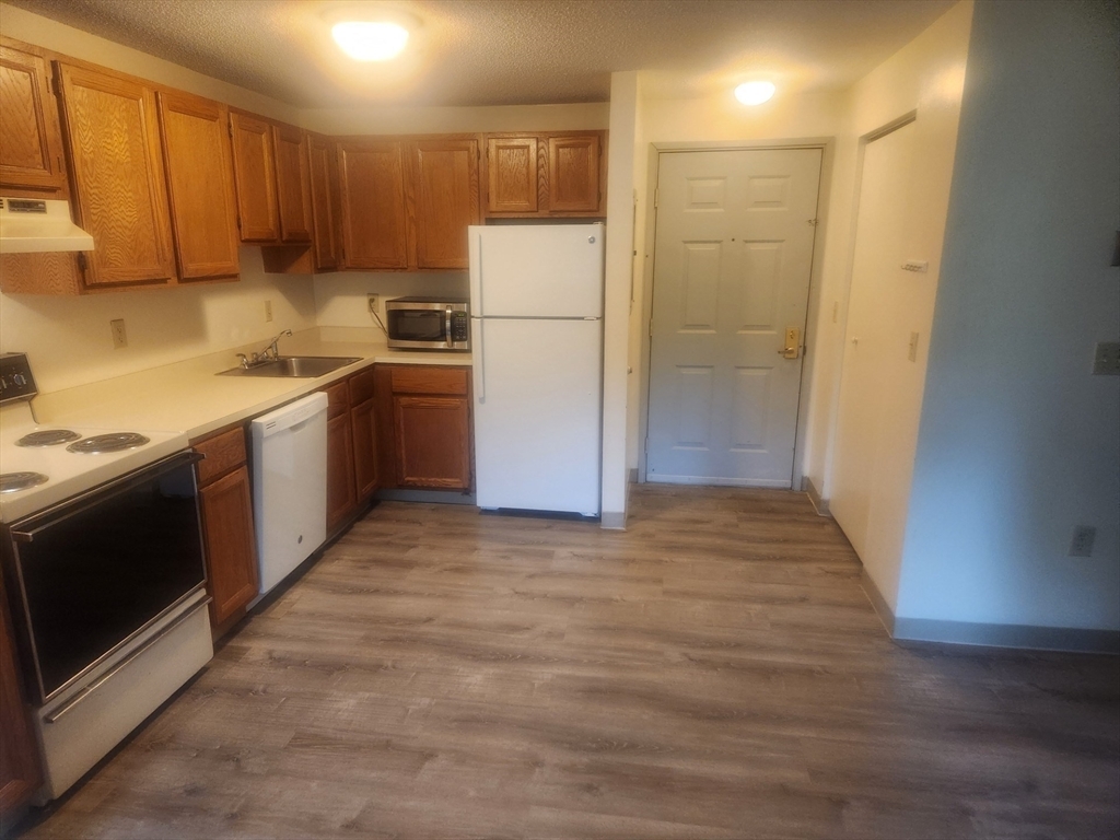 Property Photo: 135 Union Street 35 MA 01453