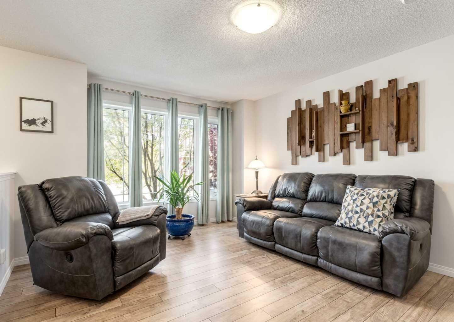 Property Photo:  4124 Windsong Boulevard SW  AB T4B 4A2 