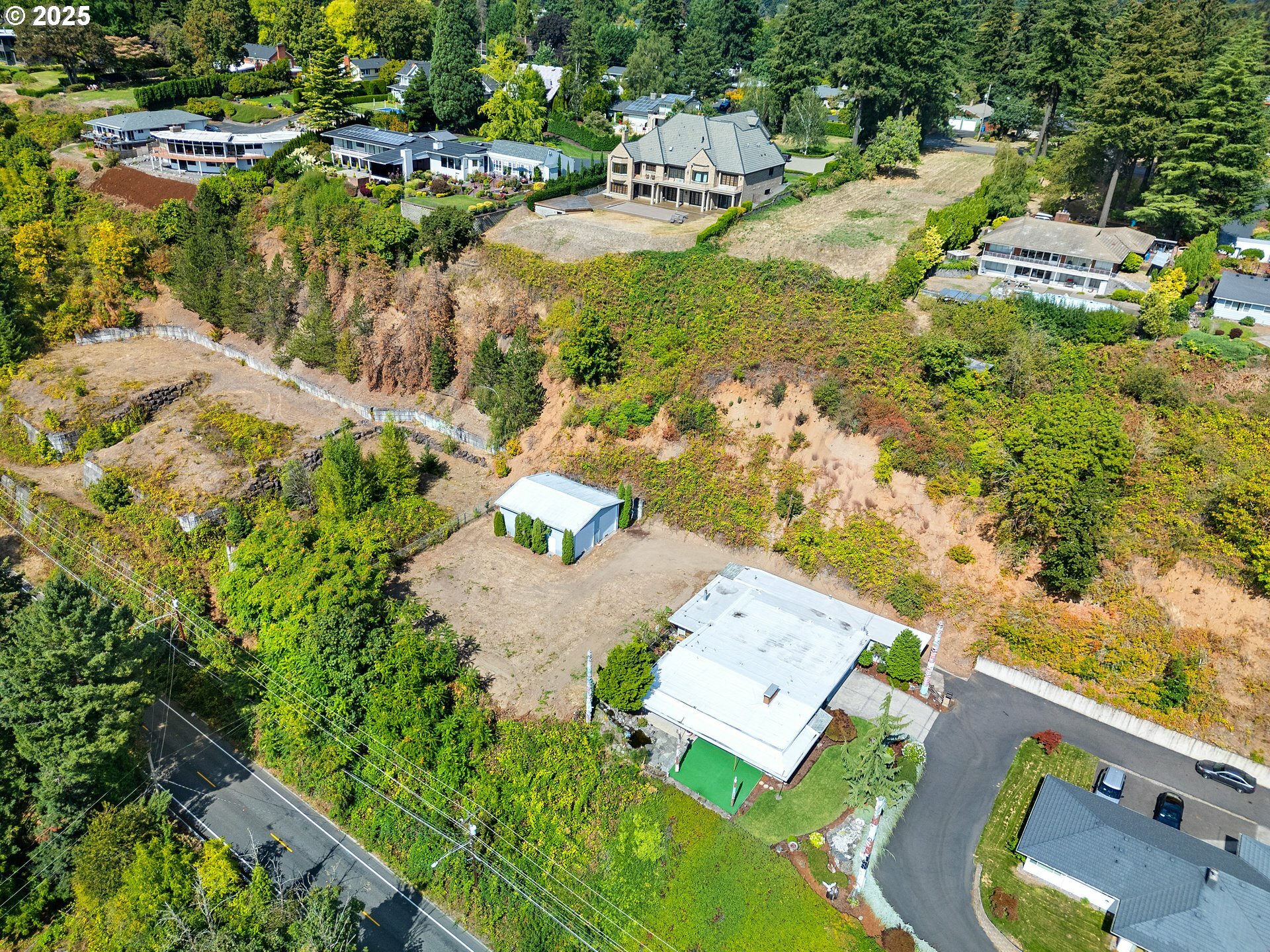Property Photo: 6002 E Evergreen Blvd WA 98661
