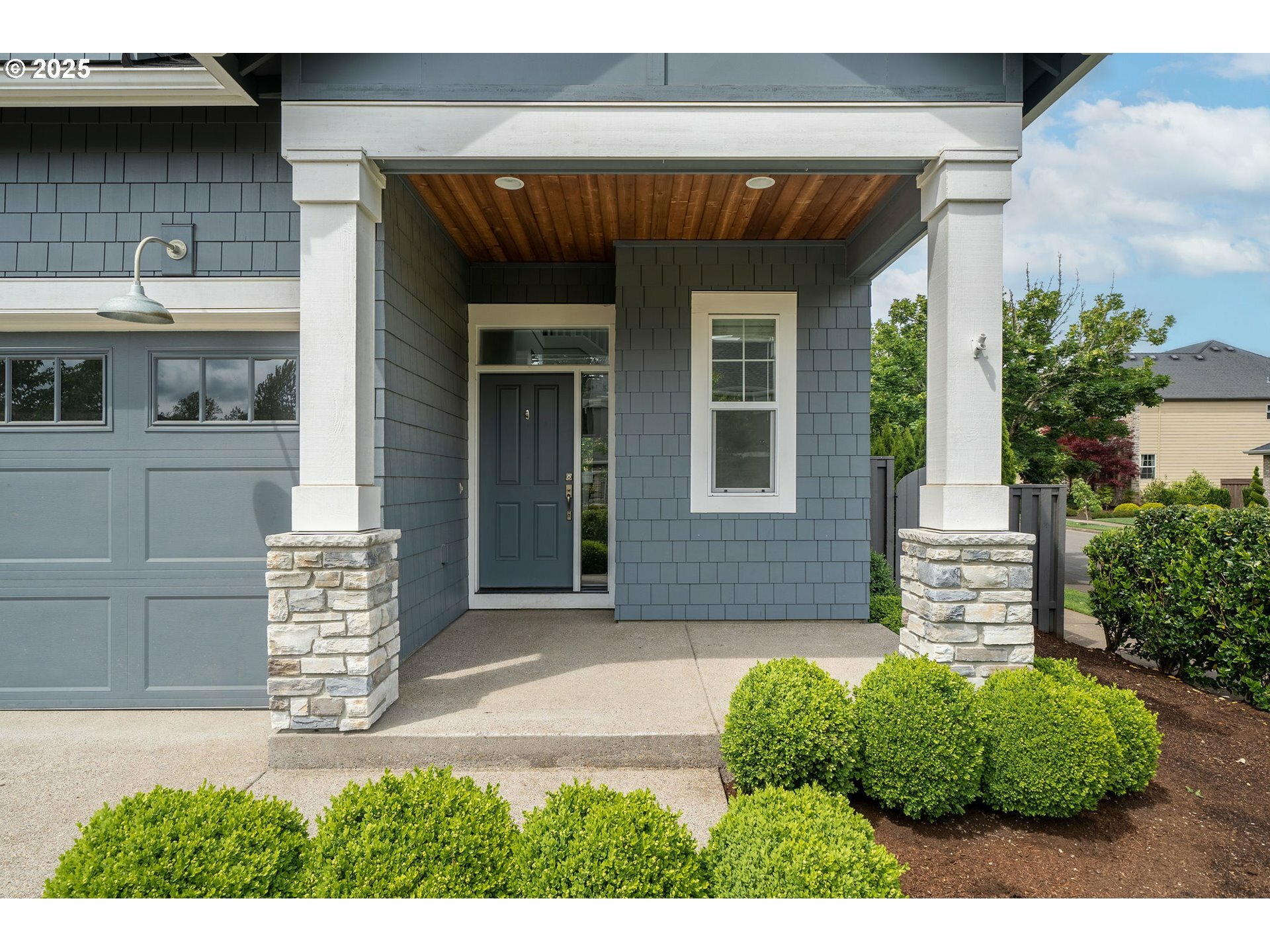 Property Photo: 28515 SW Canyon Creek Rd OR 97070
