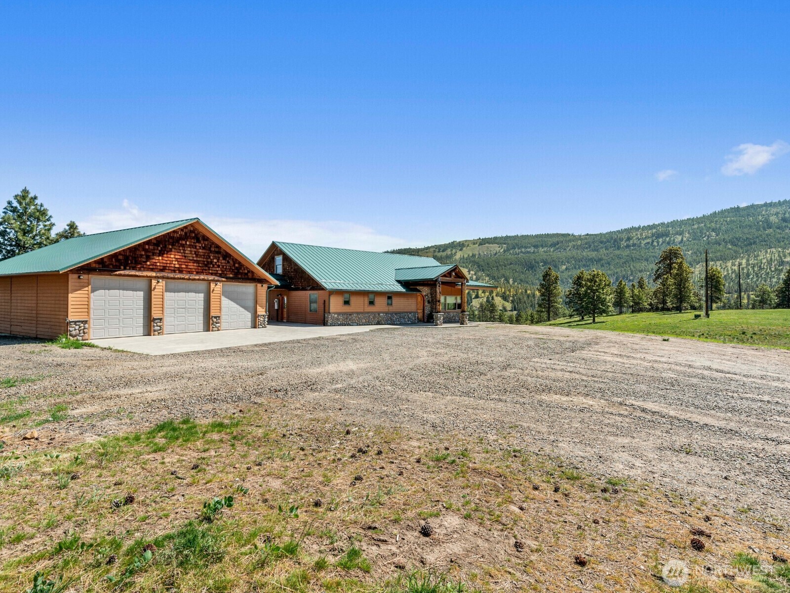 Property Photo: 6720 Stemilt Loop Road WA 98801