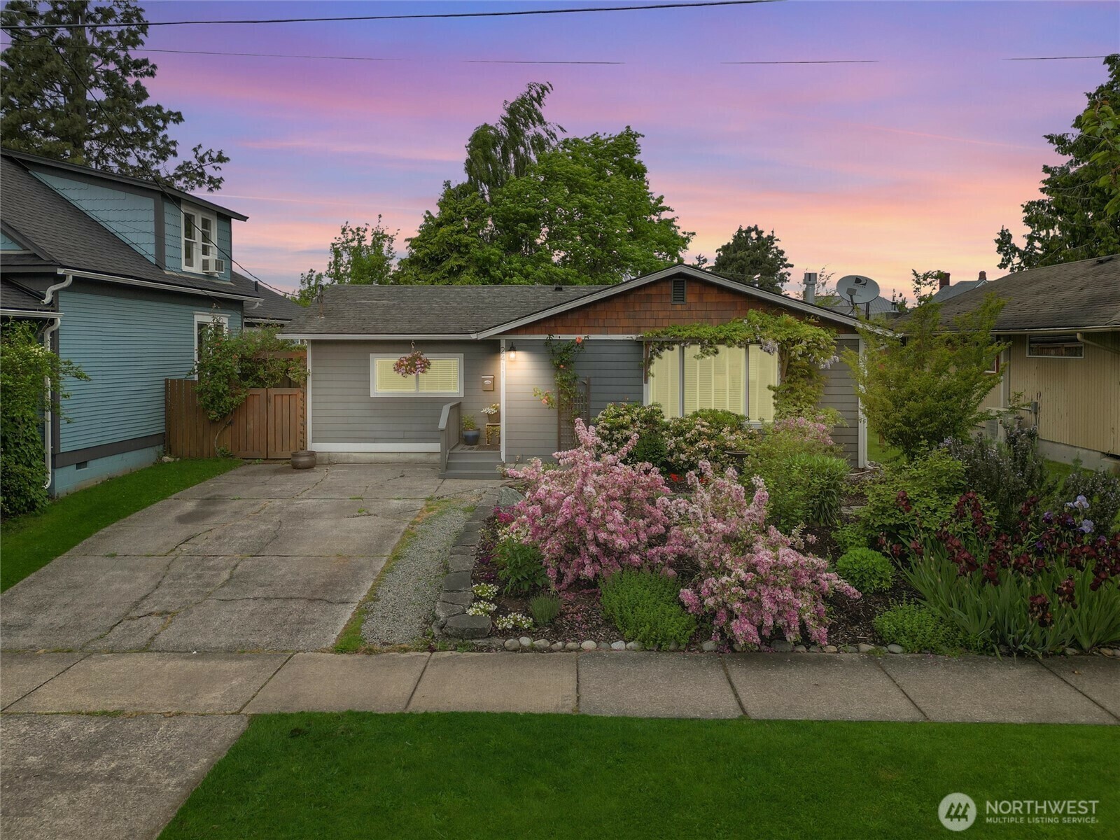 2411  G Street  Bellingham WA 98225 photo