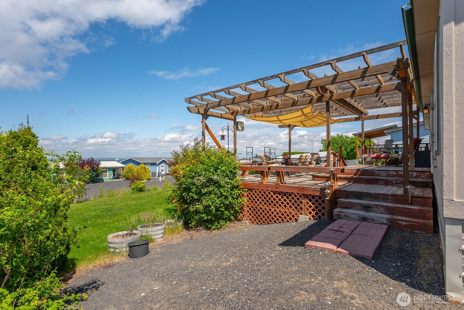 Property Photo: 6871 SE Belmont Street WA 99344