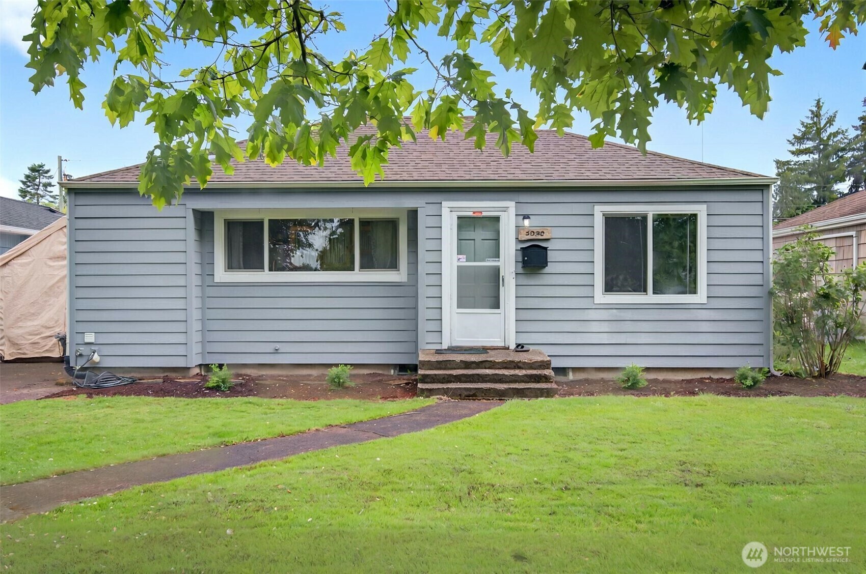 Property Photo: 2938 Louisiana Street WA 98632