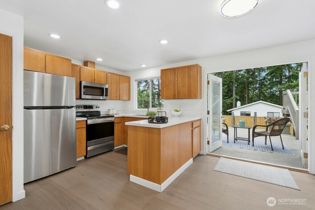 Property Photo: 1115 207th Place NE WA 98074