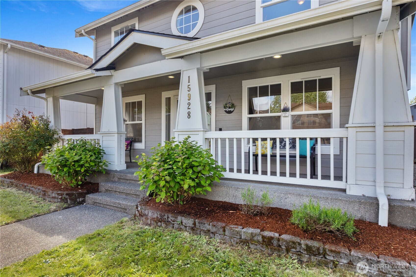 Property Photo: 15928 Lakeview Avenue SE WA 98272
