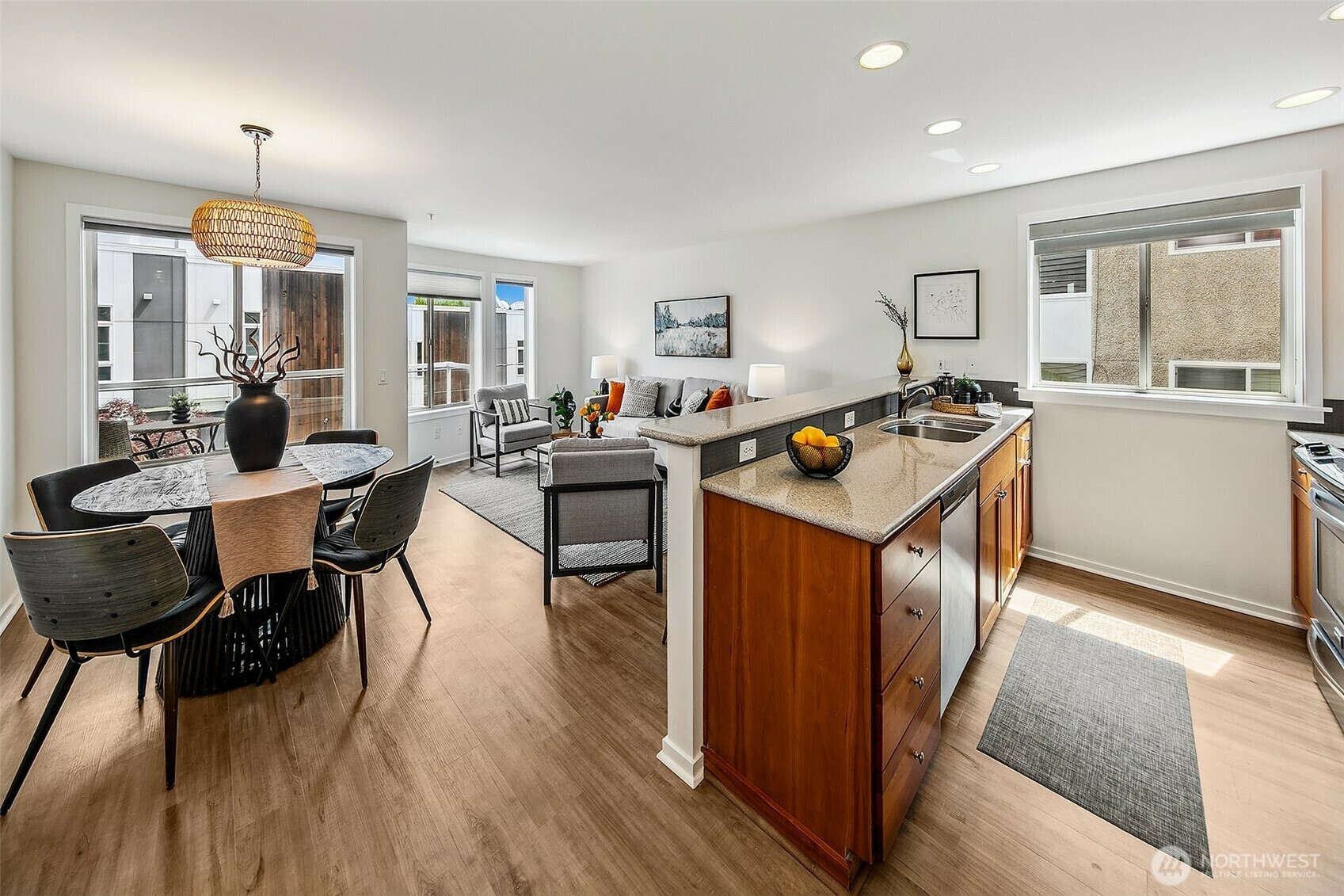 Property Photo: 2432 Dexter Avenue N 201 WA 98109