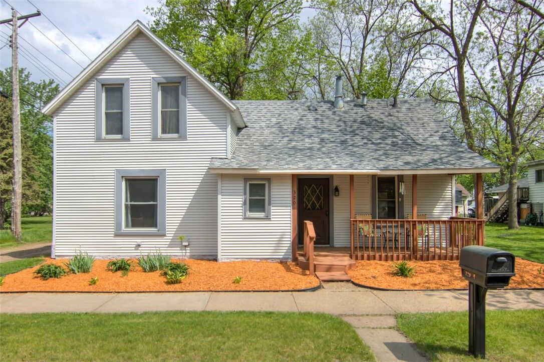 Property Photo: 320 E Linden Street WI 54729
