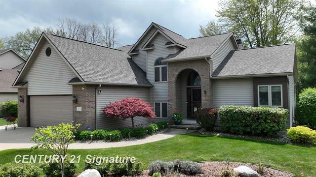 Property Photo: 512 Stillmeadow Lane MI 48642