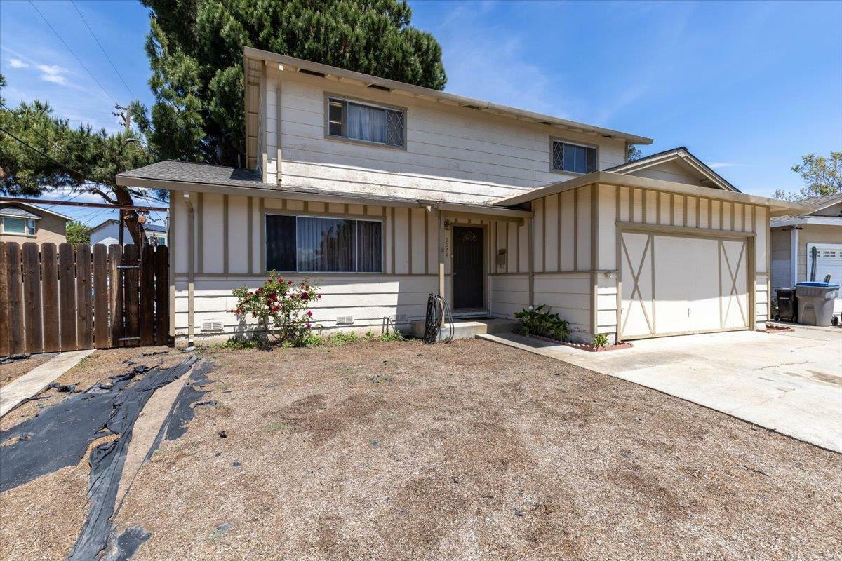 Property Photo: 2074 Ashwood Lane CA 95132