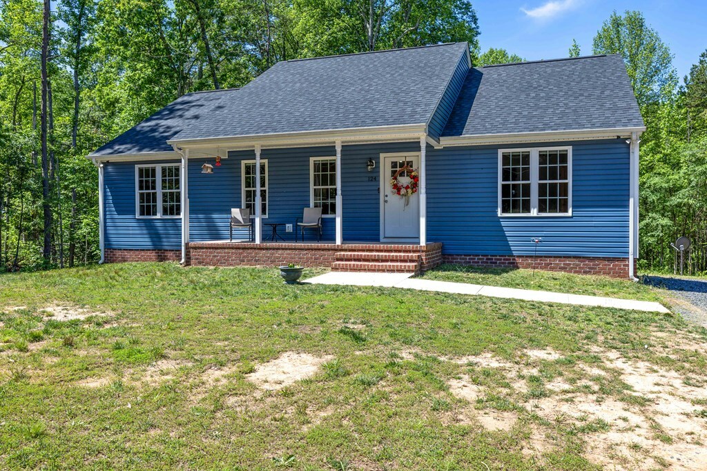 Property Photo: 124 Vogel Road VA 23040