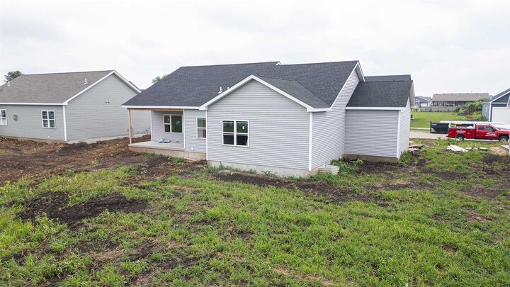 Property Photo:  126 East Evergreen Lane  WI 53563 