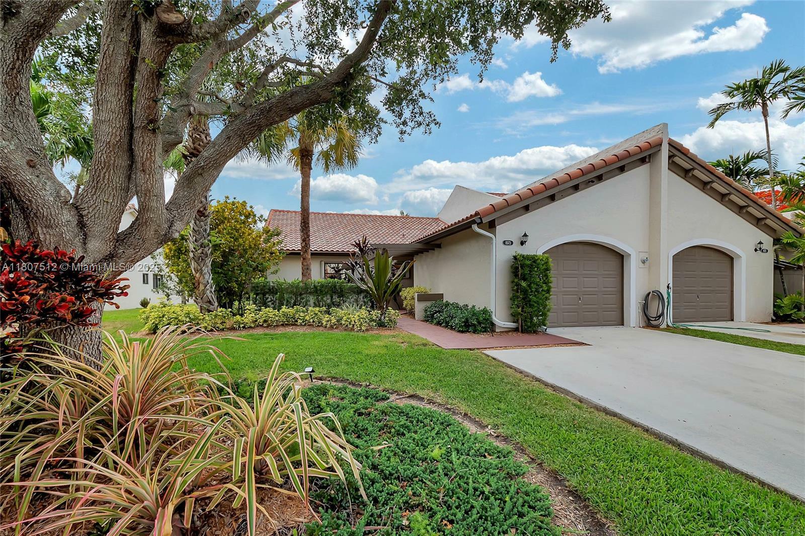 Property Photo: 8573 SW 115th Ct FL 33173