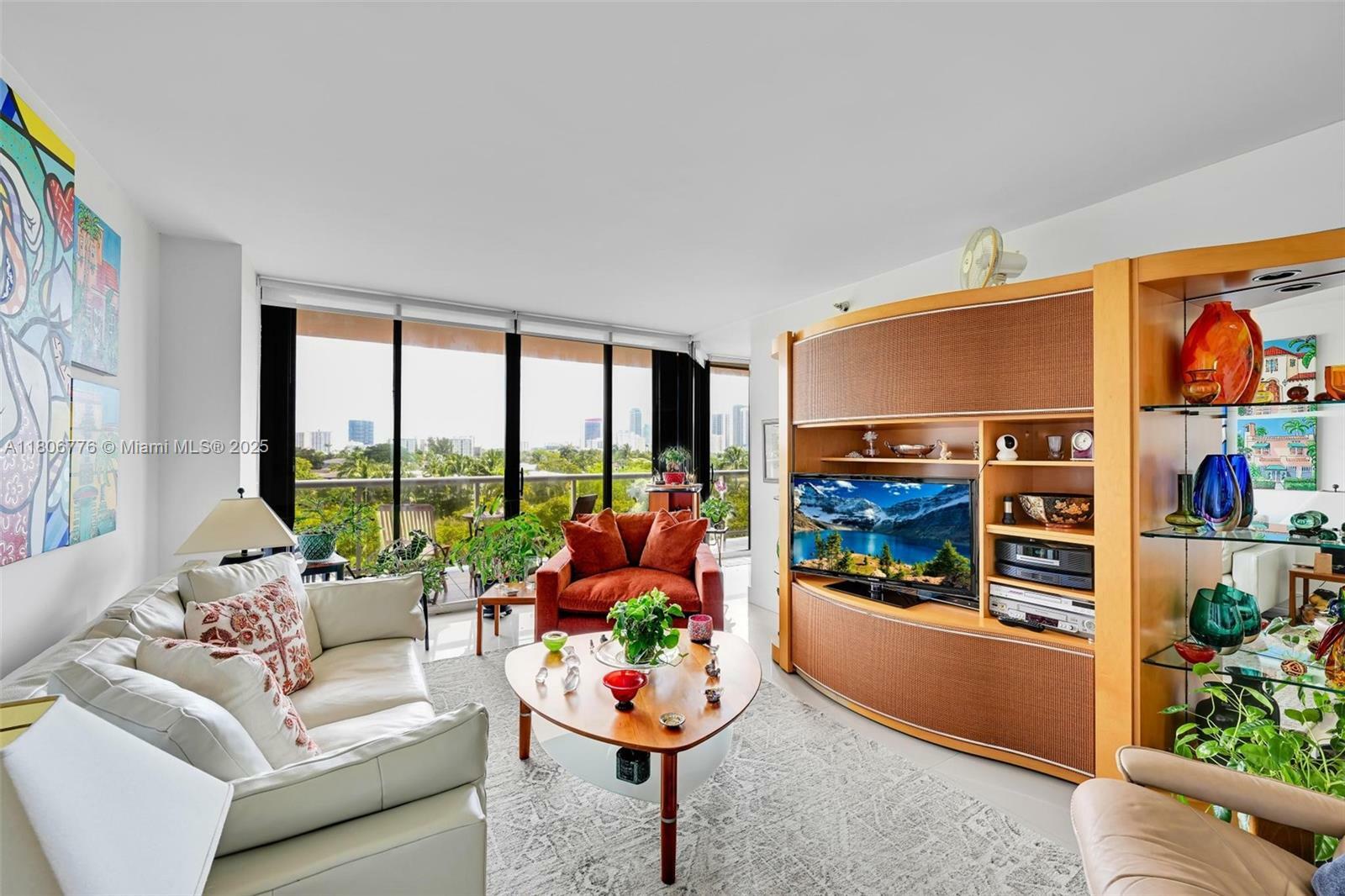 Property Photo: 3640 Yacht Club Dr 502 FL 33180