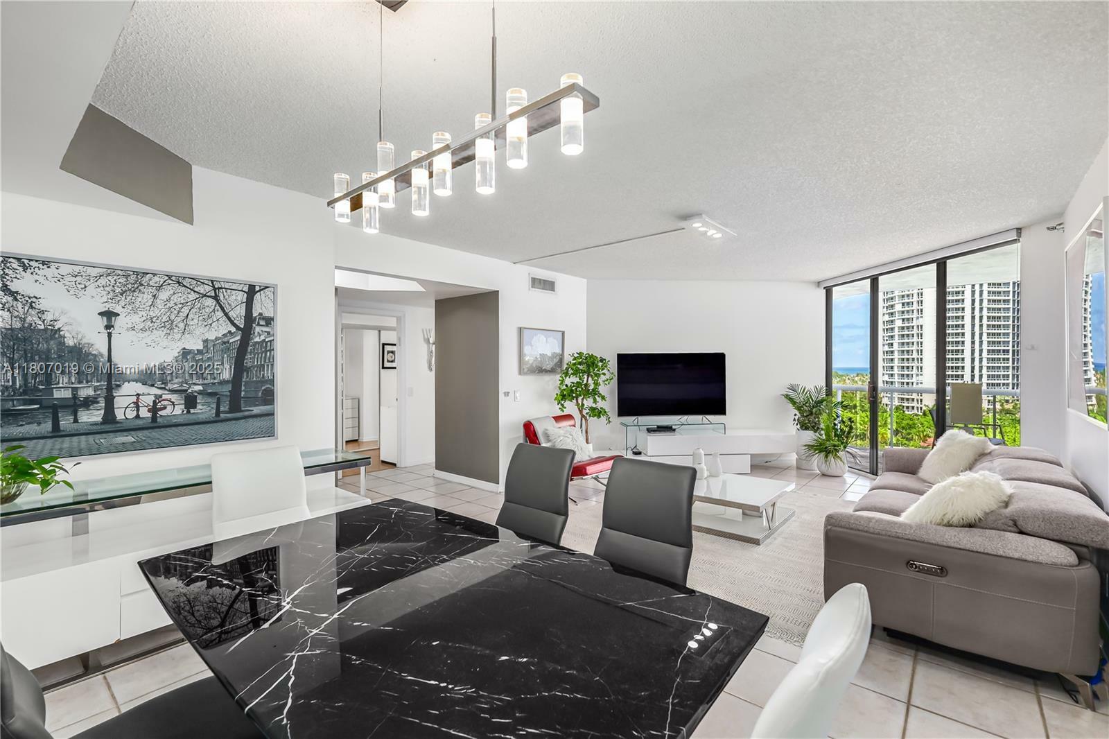 Property Photo:  3610 Yacht Club Dr 1005  FL 33180 