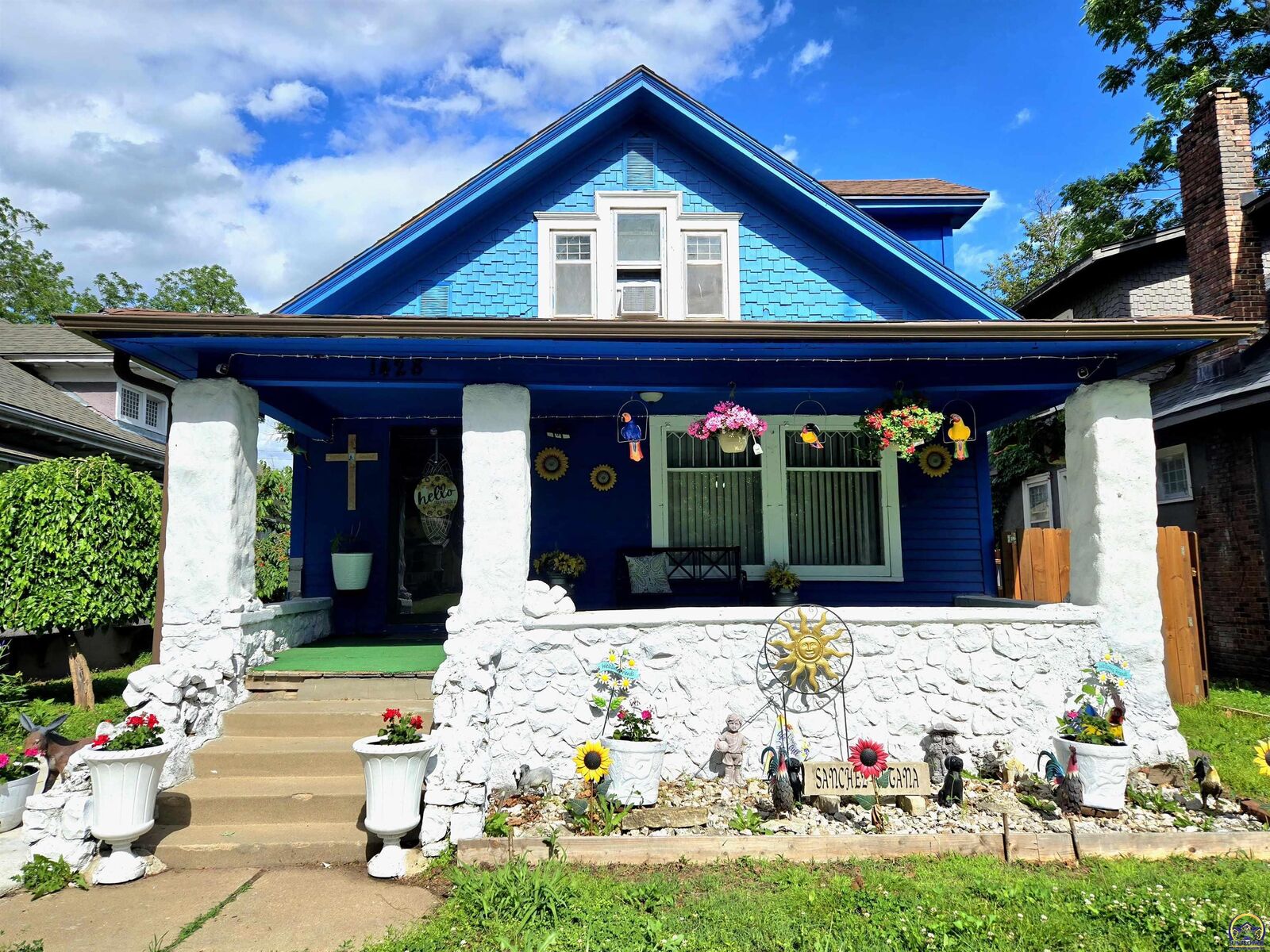 Property Photo: 1428 SW Polk St KS 66612