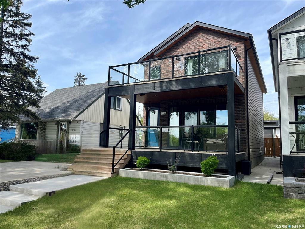 Property Photo:  1172A Spadina Crescent E  SK S7K 3H8 