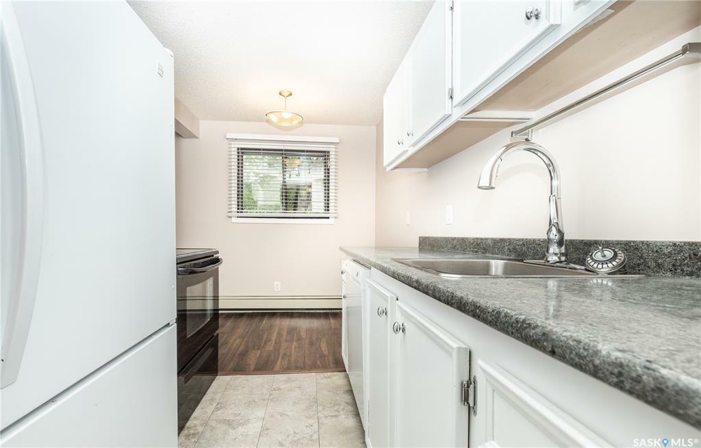 Property Photo: 720 8th Street E 306 SK S7H 0R3