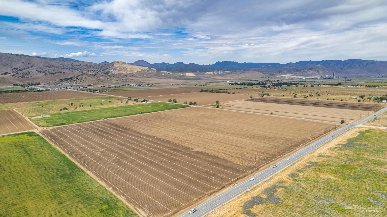 Property Photo:  0 Highline - Lot 5  CA 93561 