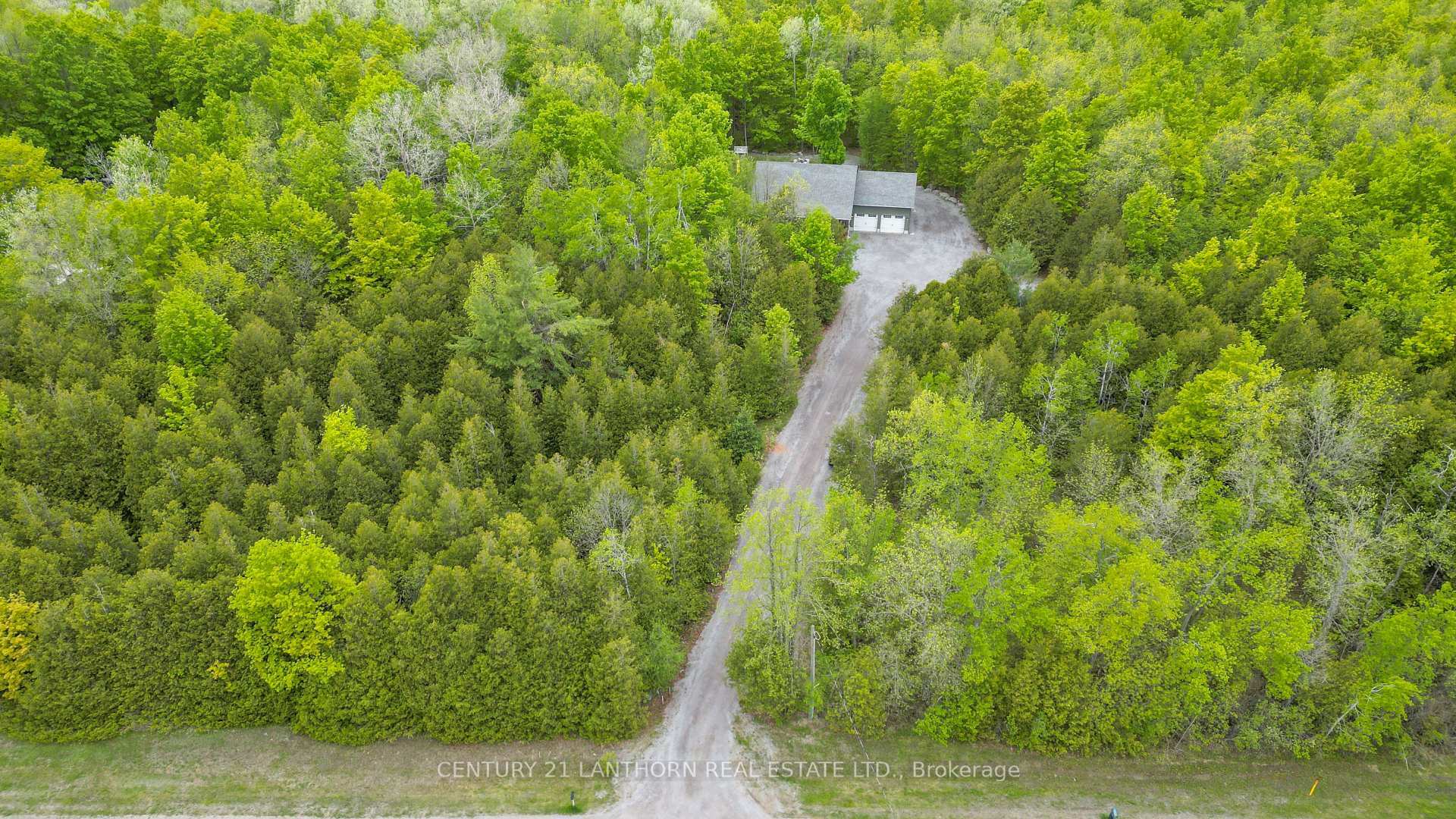Property Photo: 613 Crookston Road ON K0K 2K0